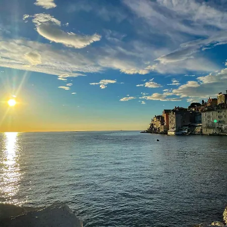 Clorinda Sea View Free Parking *