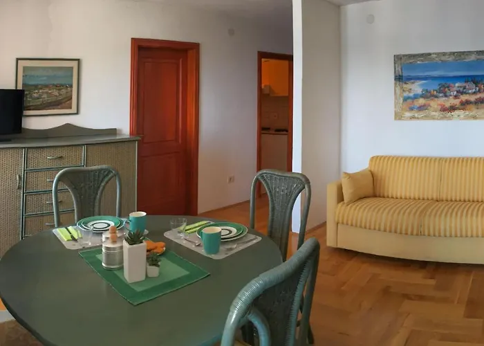 Clorinda Sea View Free Parking Apartment *