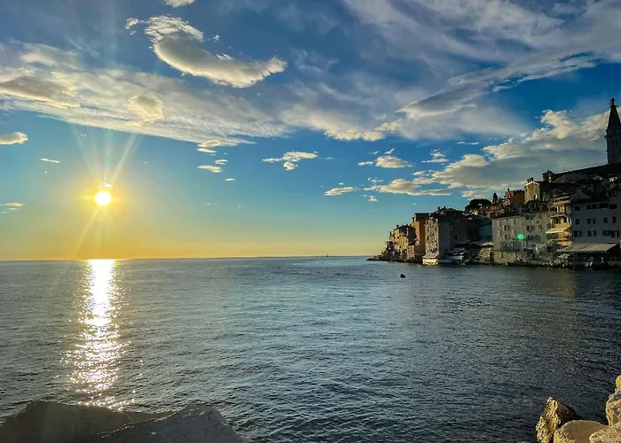Clorinda Sea View Free Parking *